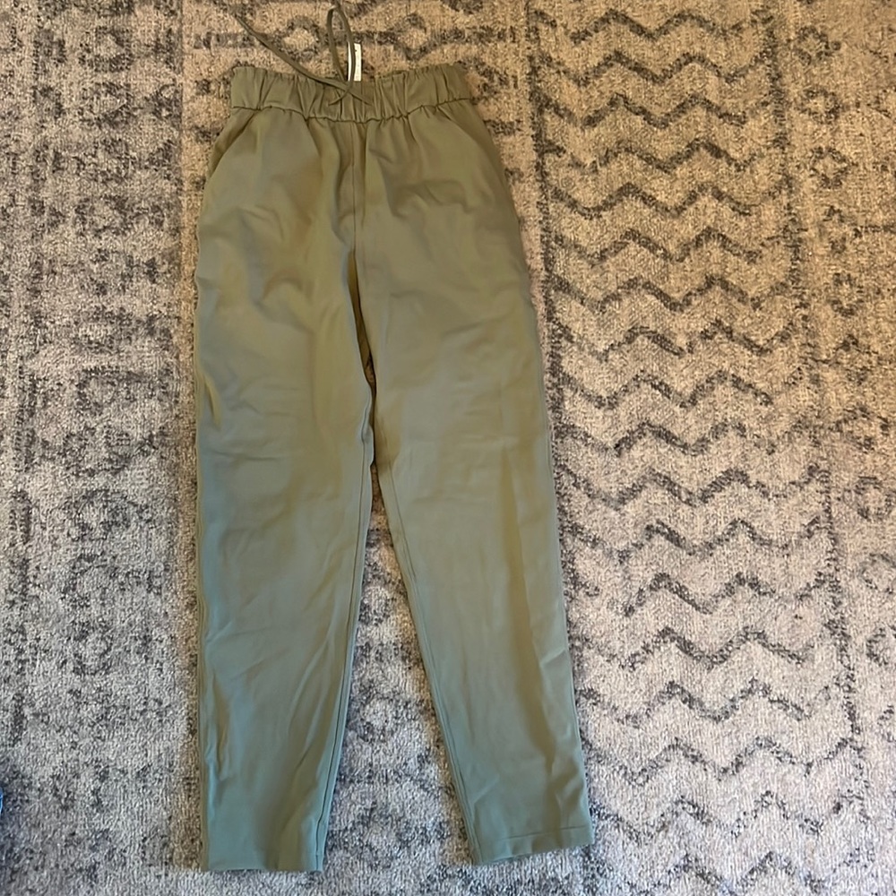 Lululemon pants